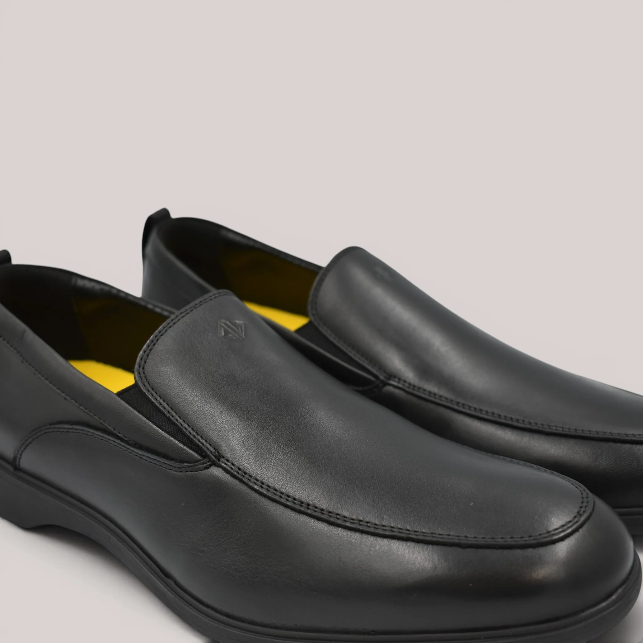 Amberjack - The Slip On - Image 4